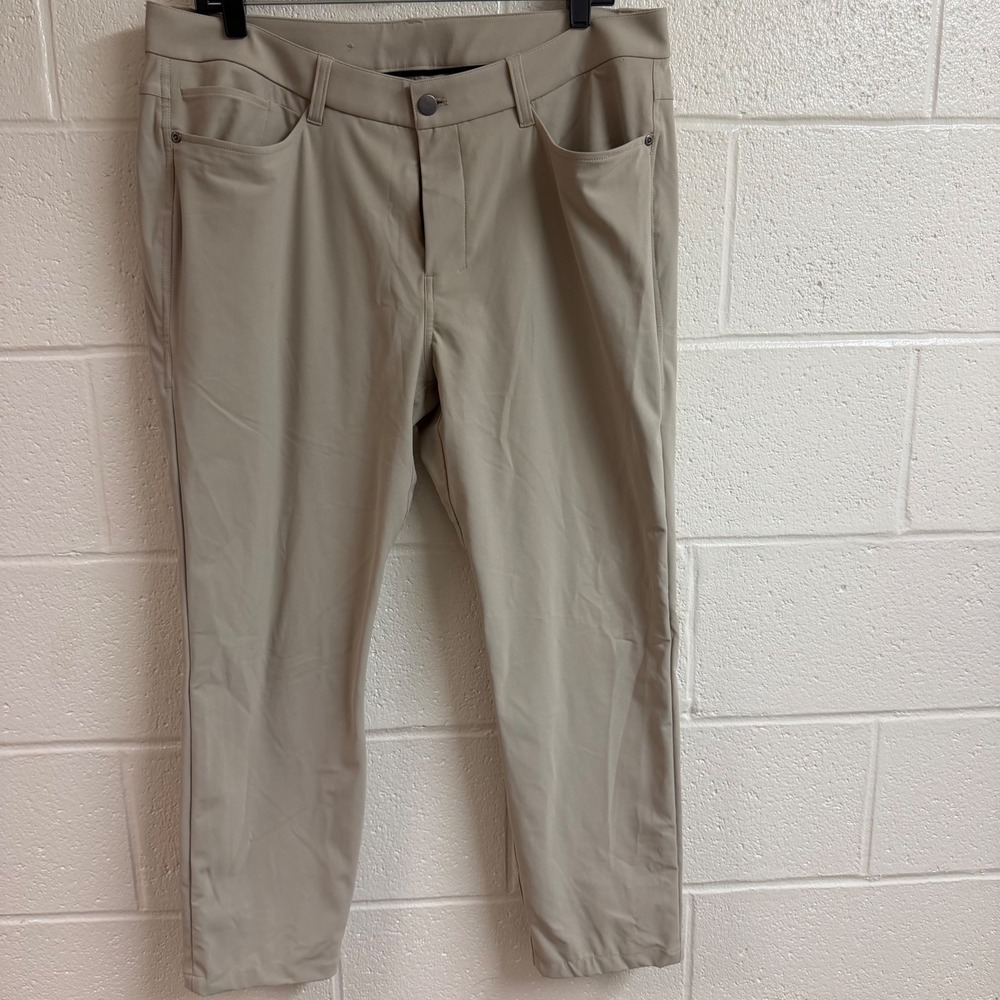 Lululemon Mens ABC Warpstreme Pants Golf Tan 36x26 Technical Stretch Chino